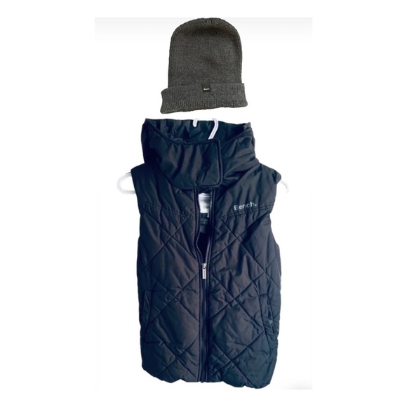 🖤BENCH Sleeveless quilted Black Jacket with Grey Tuque 🖤 - Picture 1 of 10